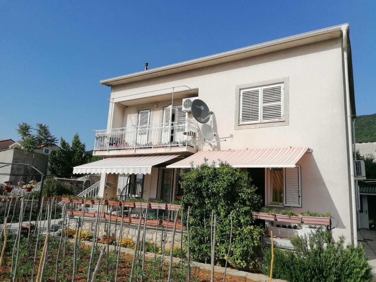 Apartment Poldrugo Cres Exterior photo